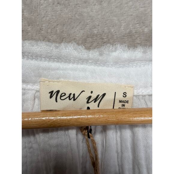New In White Cotton Gauze V-Neck Top Womens Size Small NWT - Picture 3 of 7